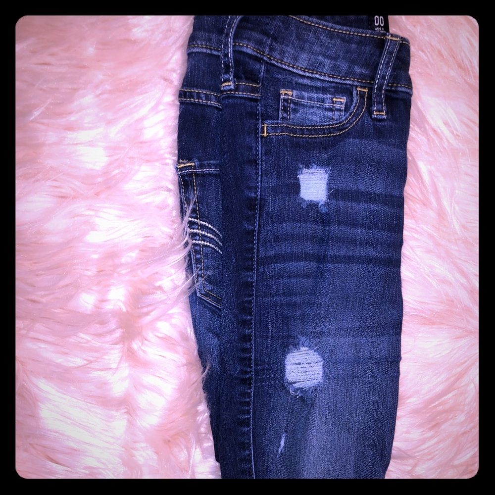 Ripped skinny jeans
